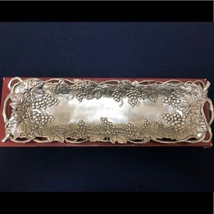 Arthur court serving tray.